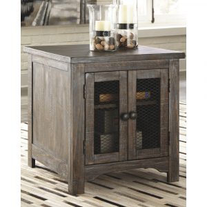 T446 Danell Ridge End table