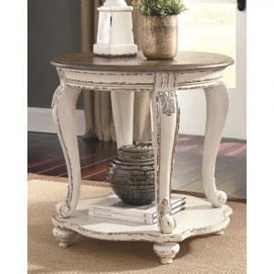 T743 Realyn End table