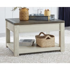 T751 Bolanburg Cocktail table