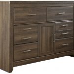 B251-31	Juararo Dresser