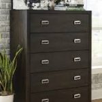 B731-46	Hyndell Chest
